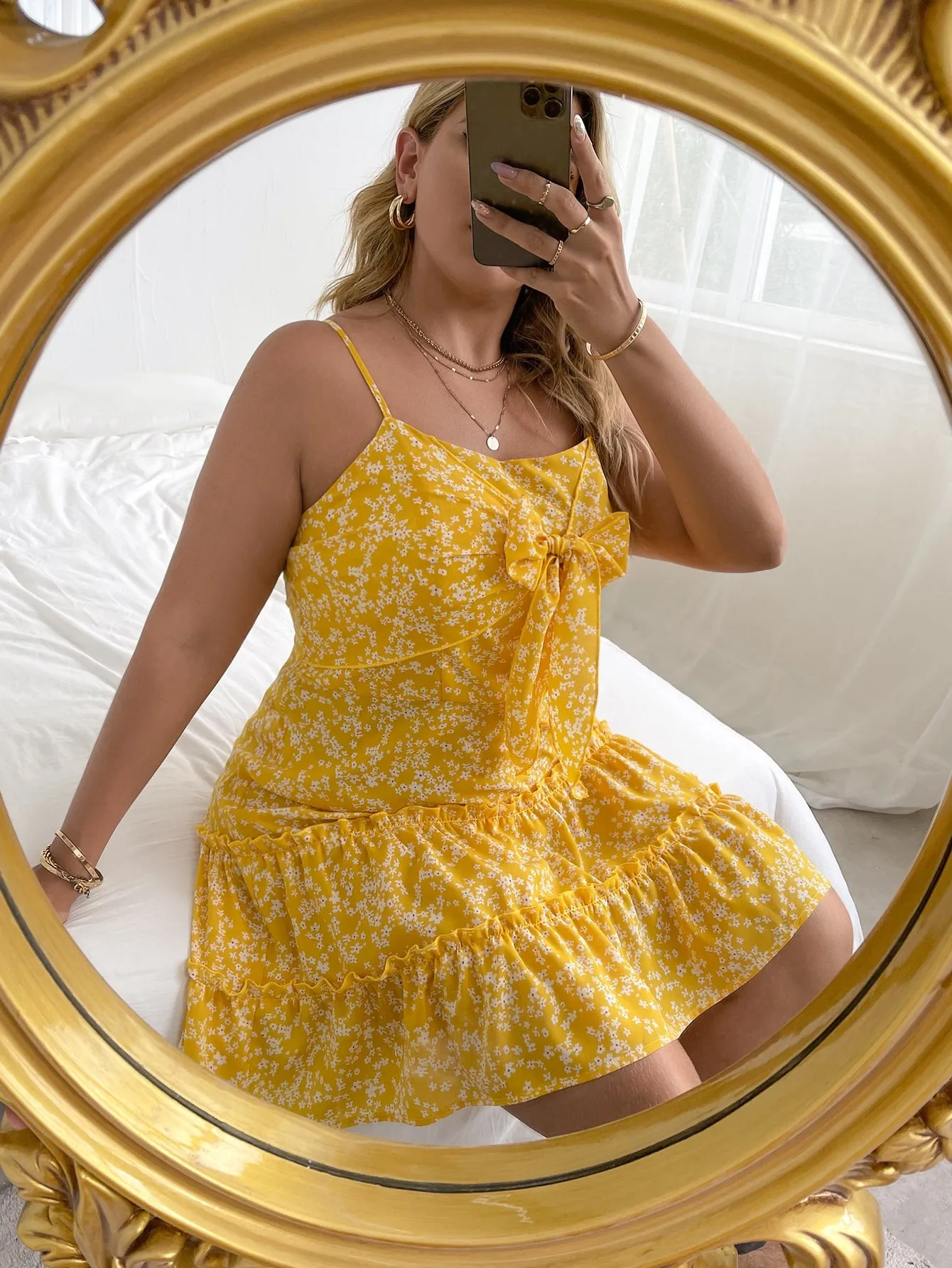 Boho Ditsy Floral Tiered Layer Sleeveless Spaghetti Strap Layered/Tiered High Waist Short Plus Size Dress