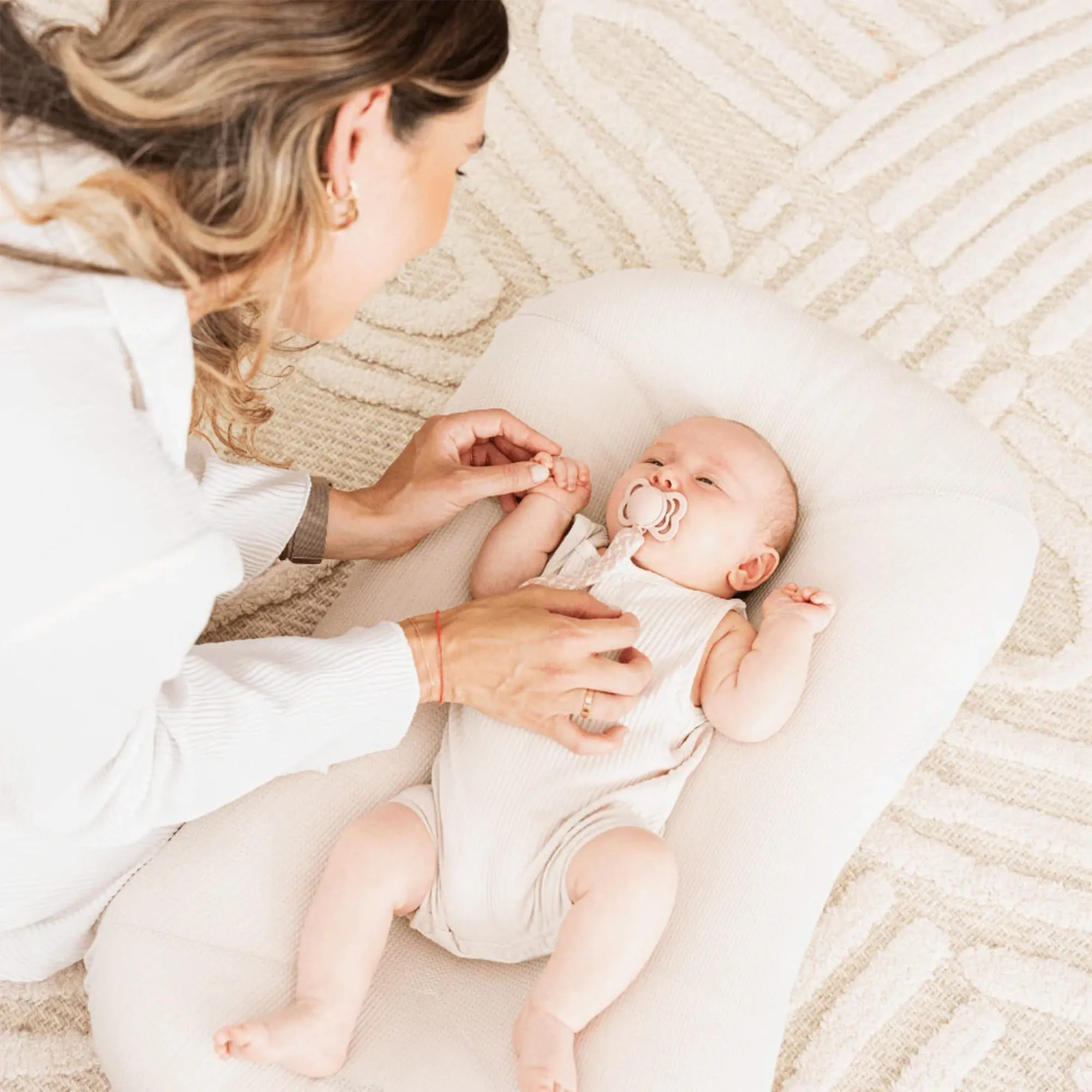Butterfly Maternity Pod - Oatmeal