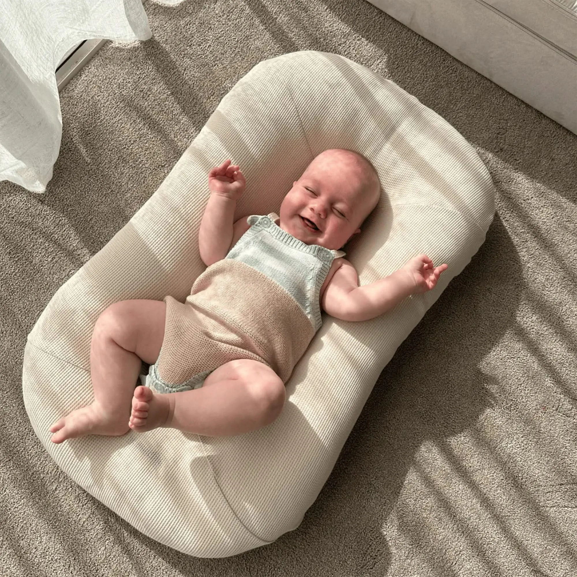 Butterfly Maternity Pod - Oatmeal