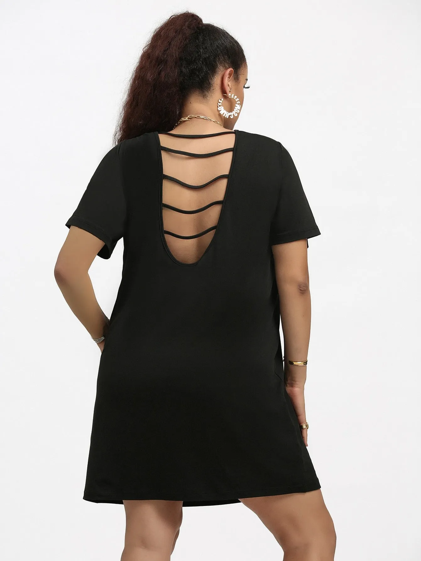 Casual Plain Cut Out Short Sleeve Round Neck Straight Short Plus Size Dress