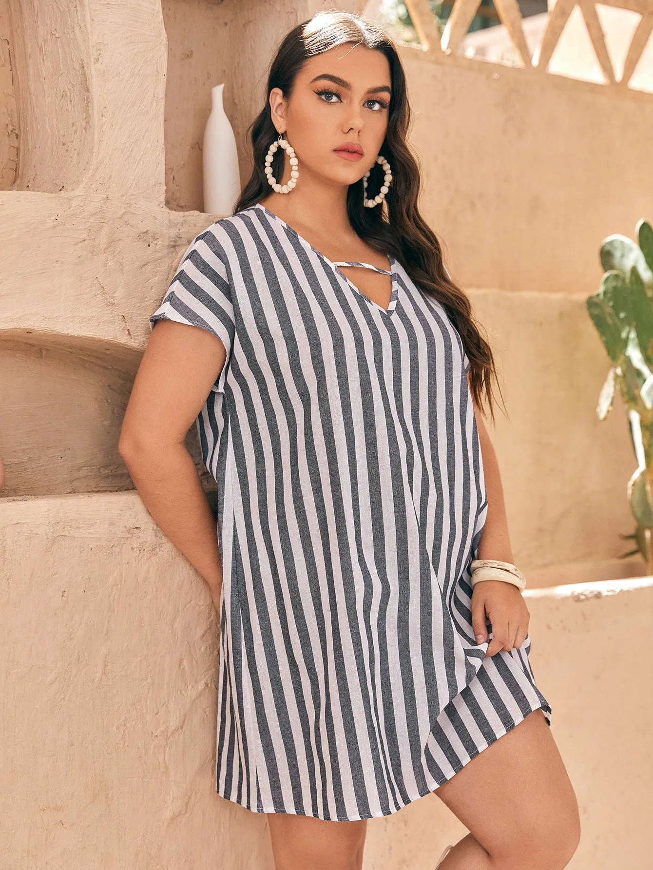 Casual Striped Short Sleeve V Neck Straight Natural Short Plus Size Dress