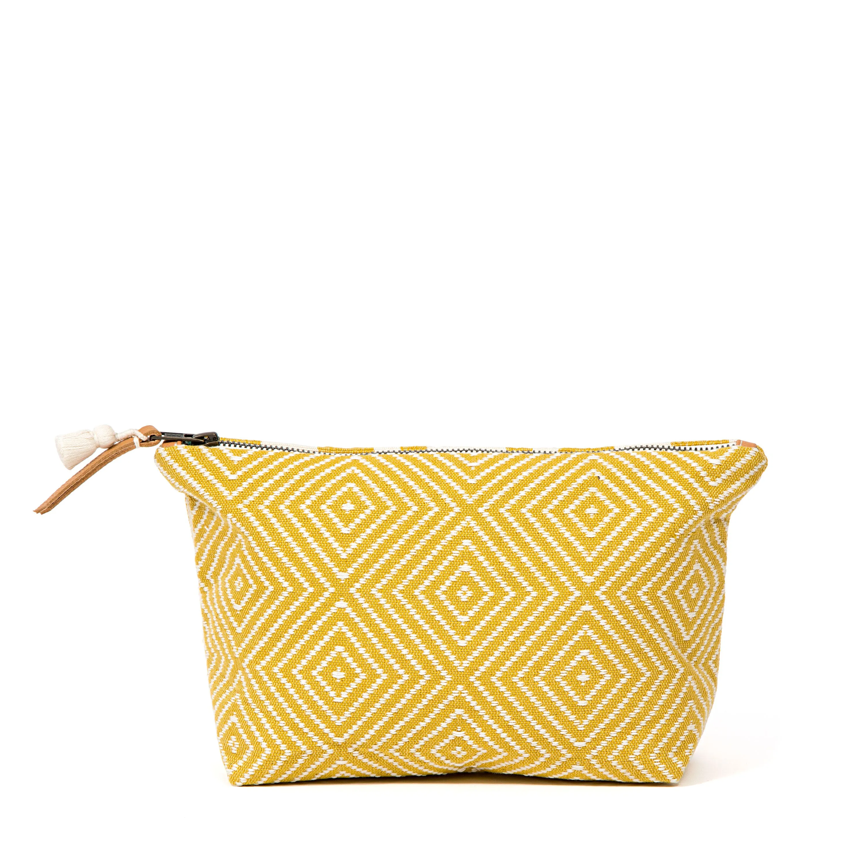 Cristina Pouch