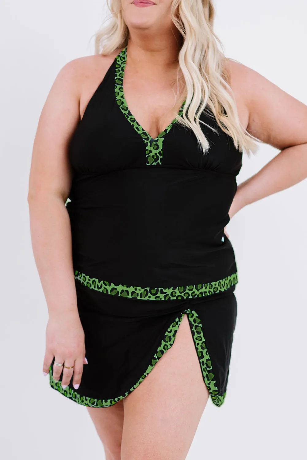 Halter V Neck Plus Size Tankini with Leopard Trim
