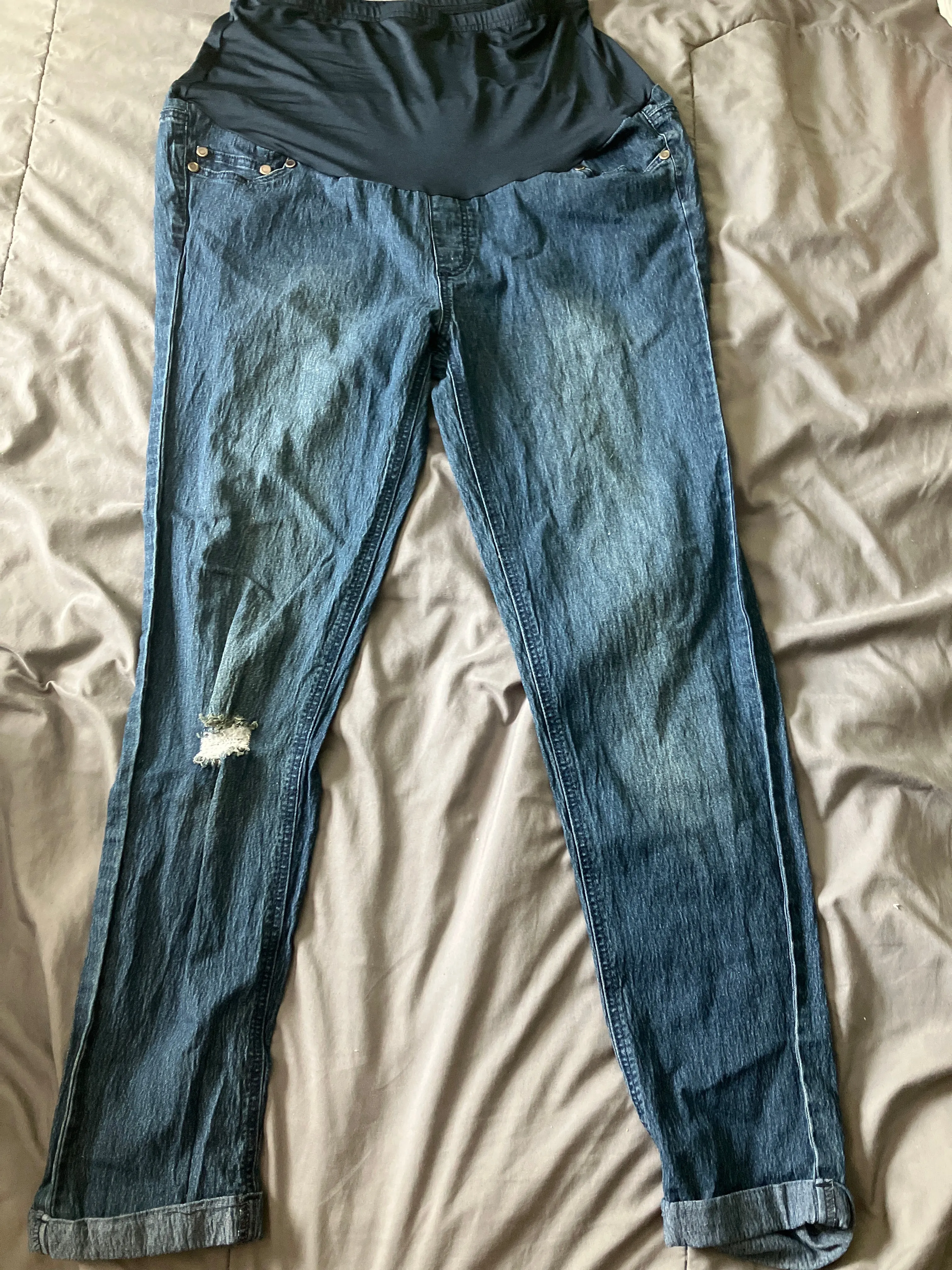 L Times Two Maternity Jeans w/ pockets - size Maternity: L (12-15)