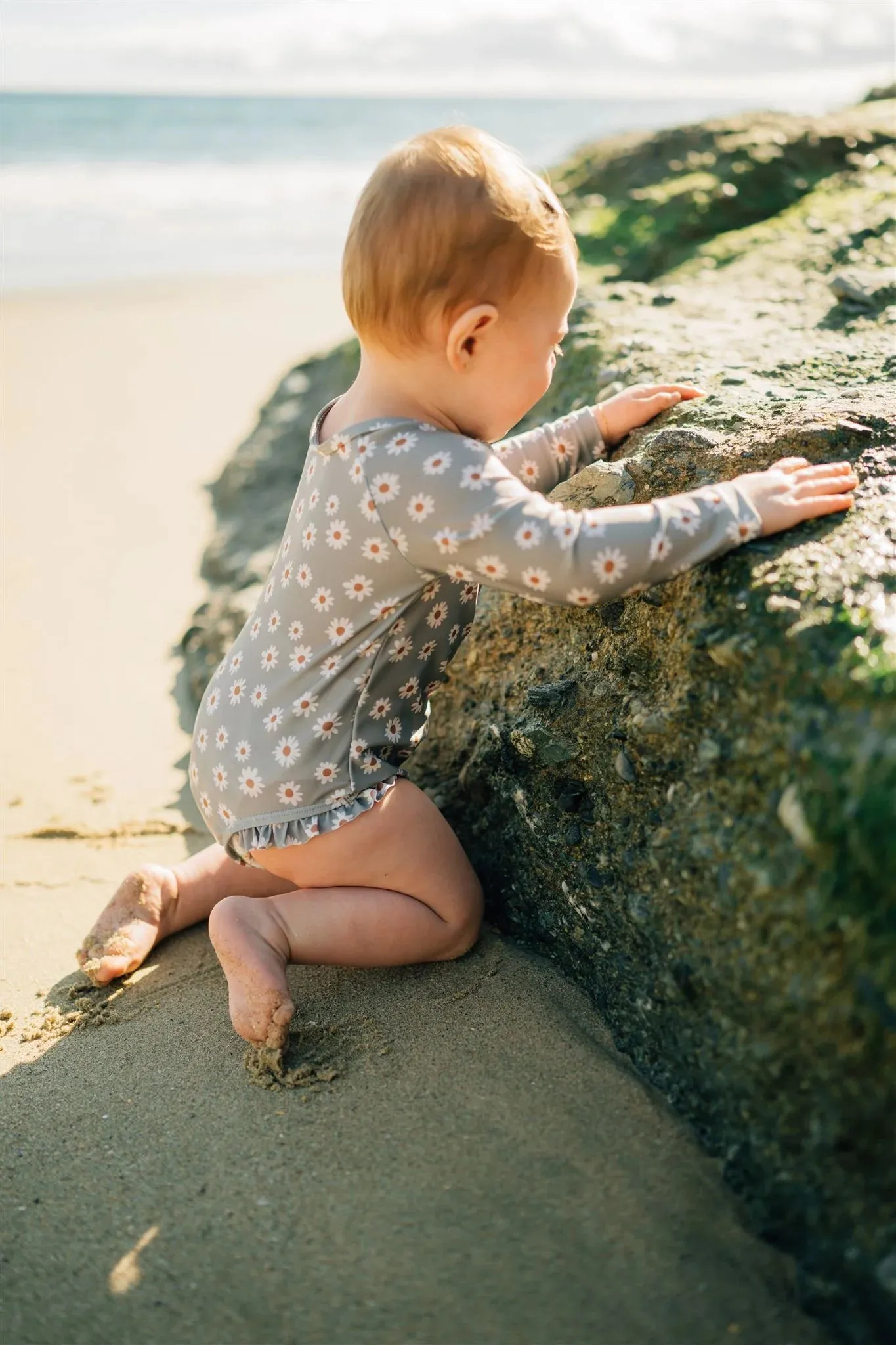 Long Sleeve One Piece | Light Green Daisy