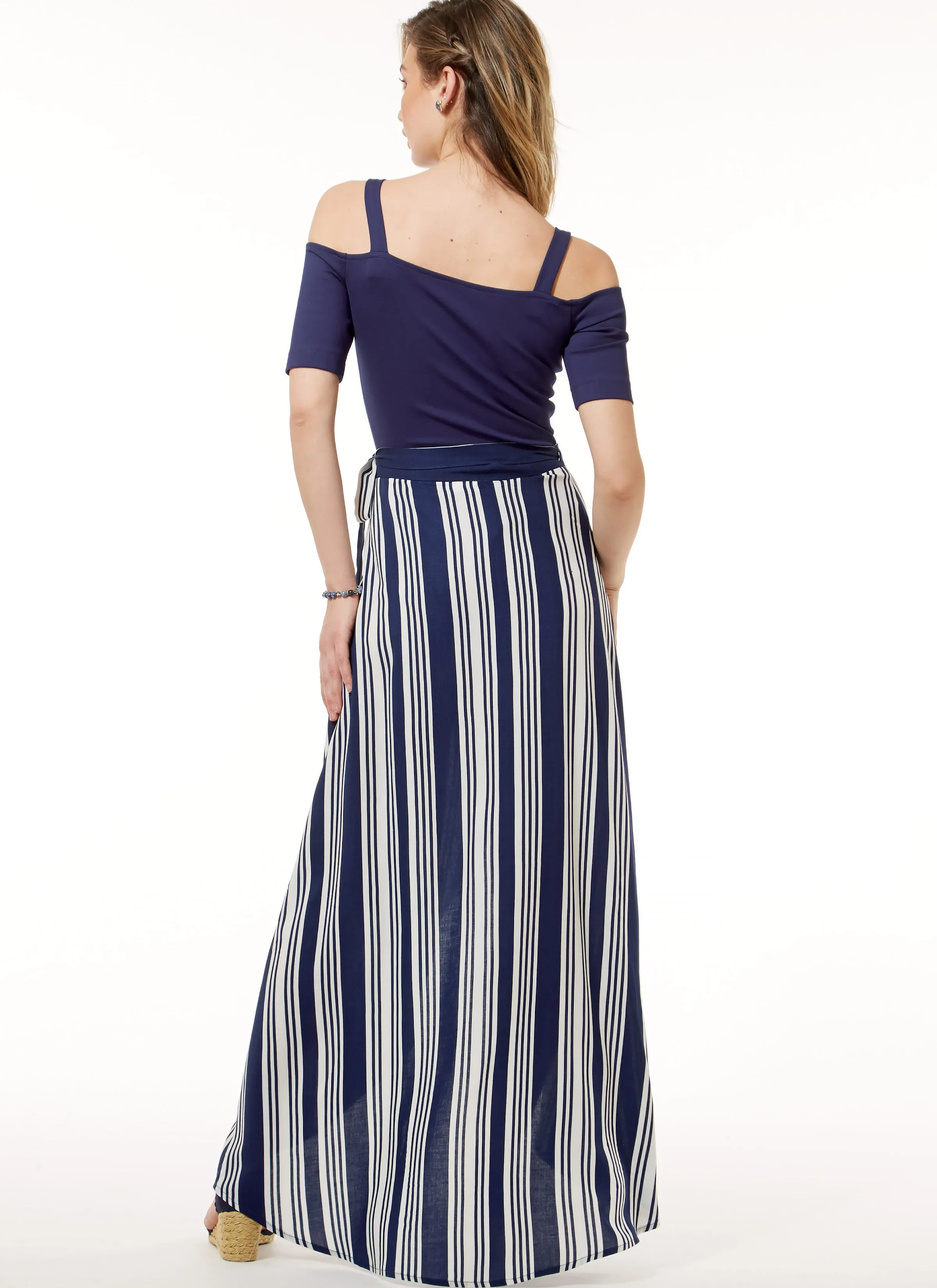 M7606 Off-the-Shoulder Bodysuits and Wrap Skirts