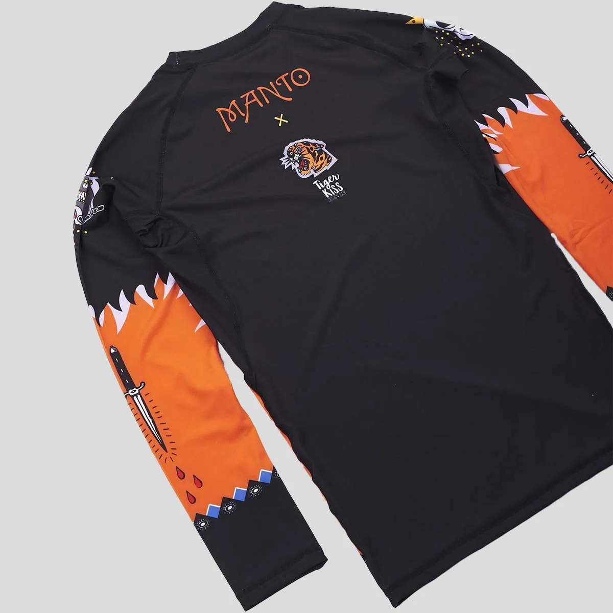 Manto Diablo Long Sleeve Rash Guard