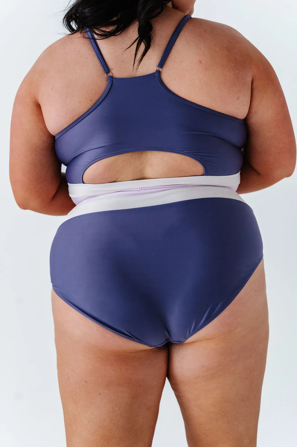 Maven Mid Rise Bottoms in Mulberry