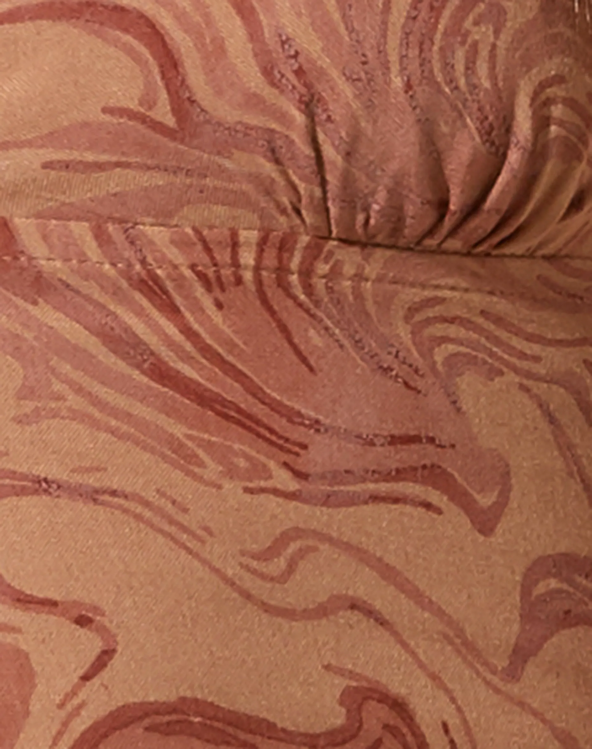 Nanda Crop Top in Fluid Marbling Brown