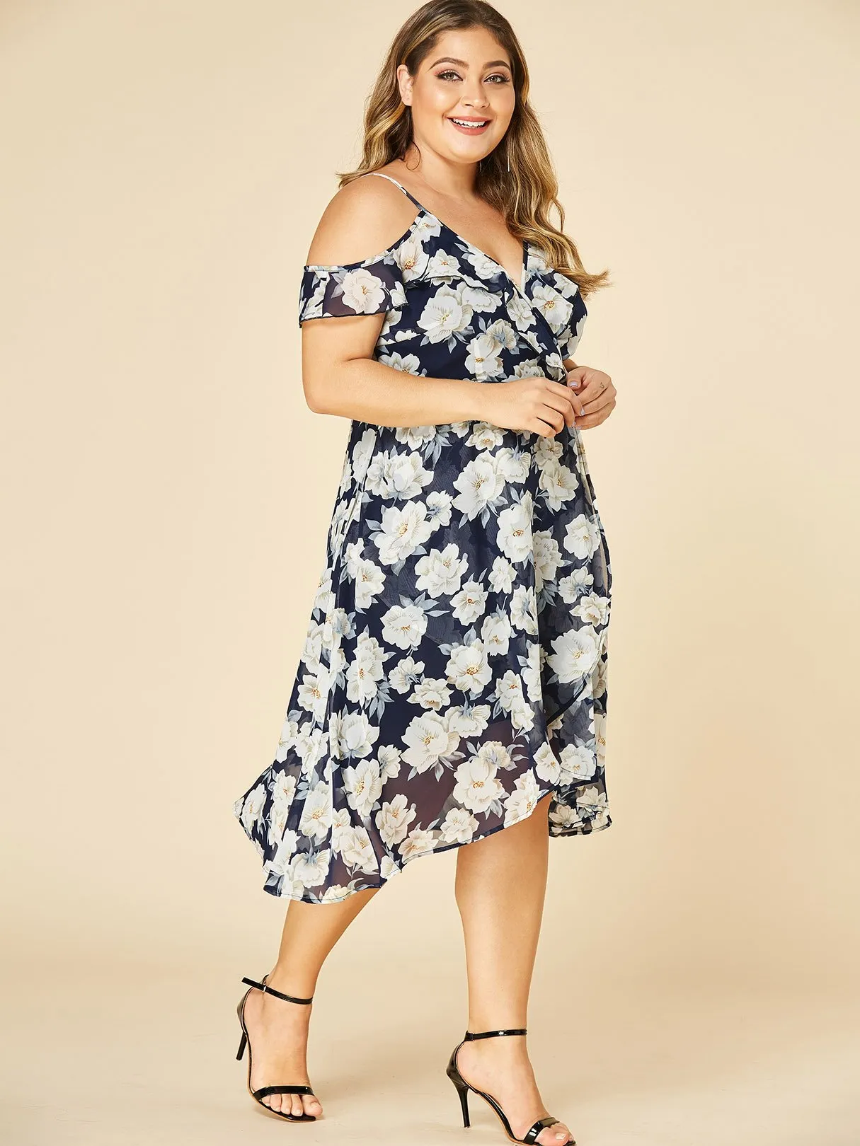 OEM ODM Cold Shoulder Floral Print Ruffle Trim Short Sleeve Flounced Hem Plus Size Dress