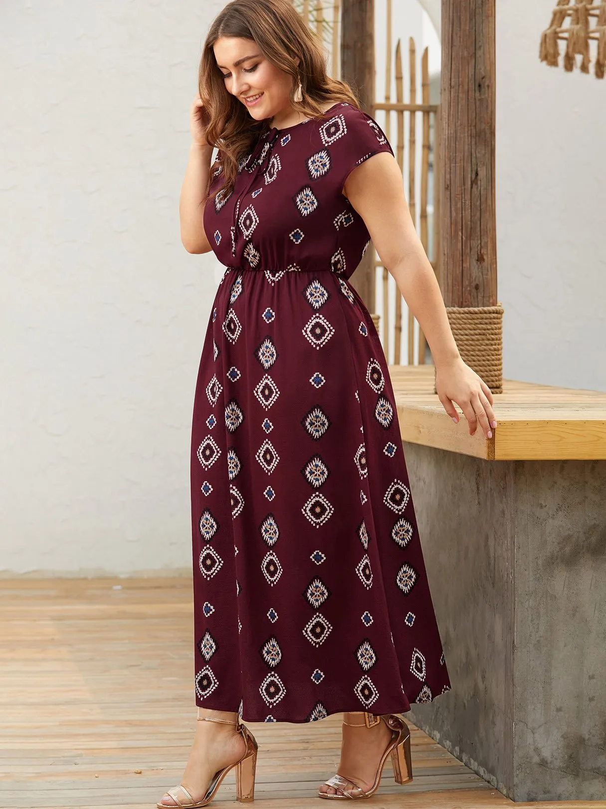 OEM ODM Round Neck Geometrical Short Sleeve Burgundy Plus Size Dress