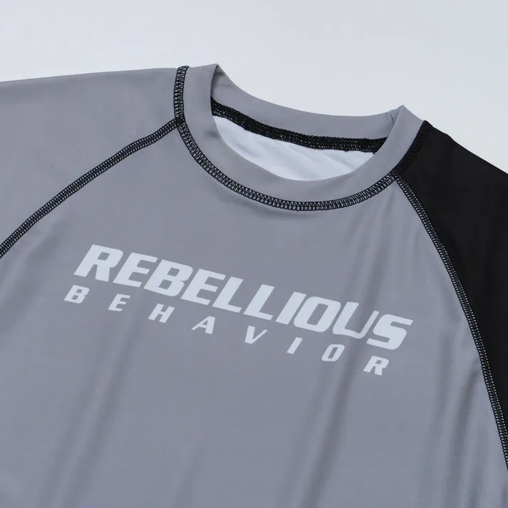 REBELLIOUS BEHAVIOR RBLS SPCS LOGO HALF RASH GUARD (SILVER)