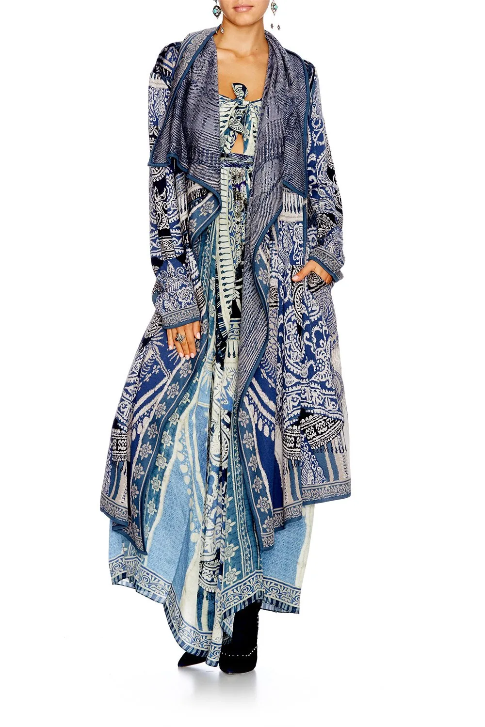 ROUND NECK KAFTAN TALES OF BATIK