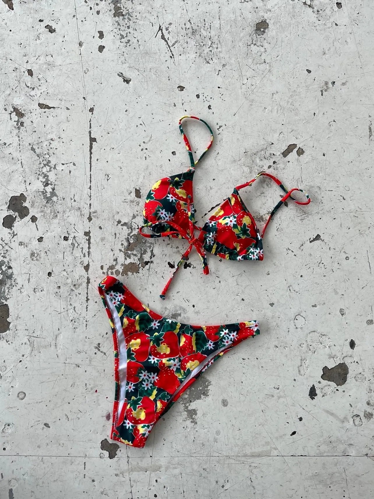 Ruby bikini