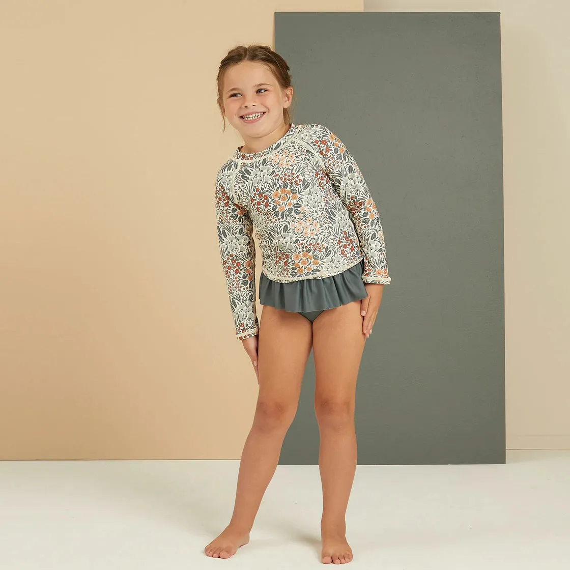 Rylee & Cru Rashguard Girls Set in Flower Field