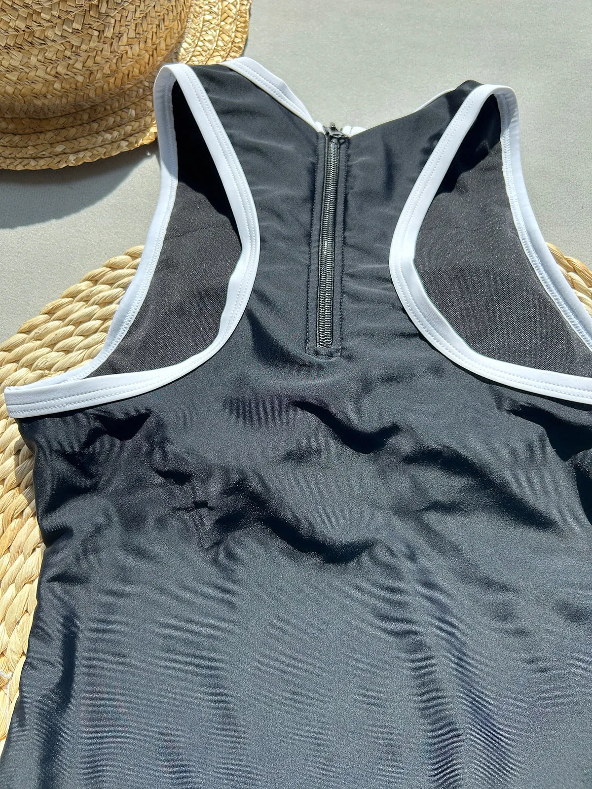 Sexy Sleeveless Stitching One Piece Swimsuit