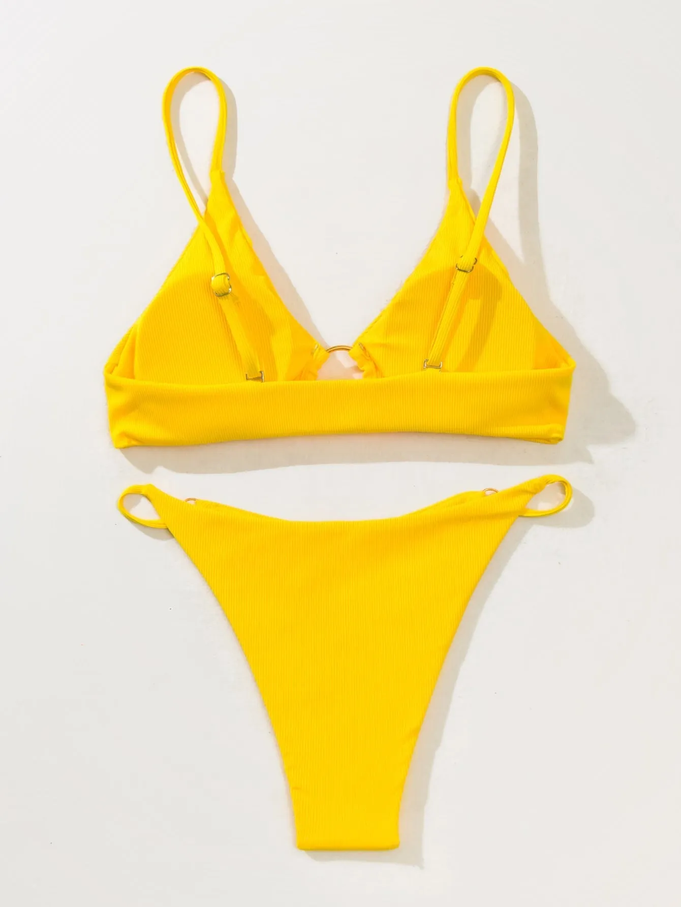SHEIN Swim Summer Beach Textured Bikini Set Ring Linked Bra & Thong Bottom 2 Piece Bathing Suit