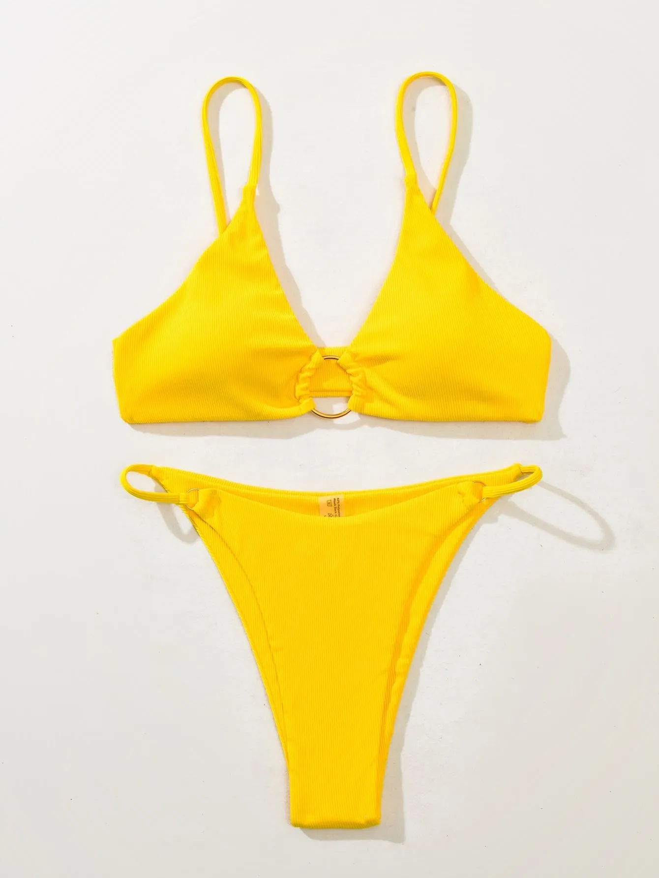 SHEIN Swim Summer Beach Textured Bikini Set Ring Linked Bra & Thong Bottom 2 Piece Bathing Suit