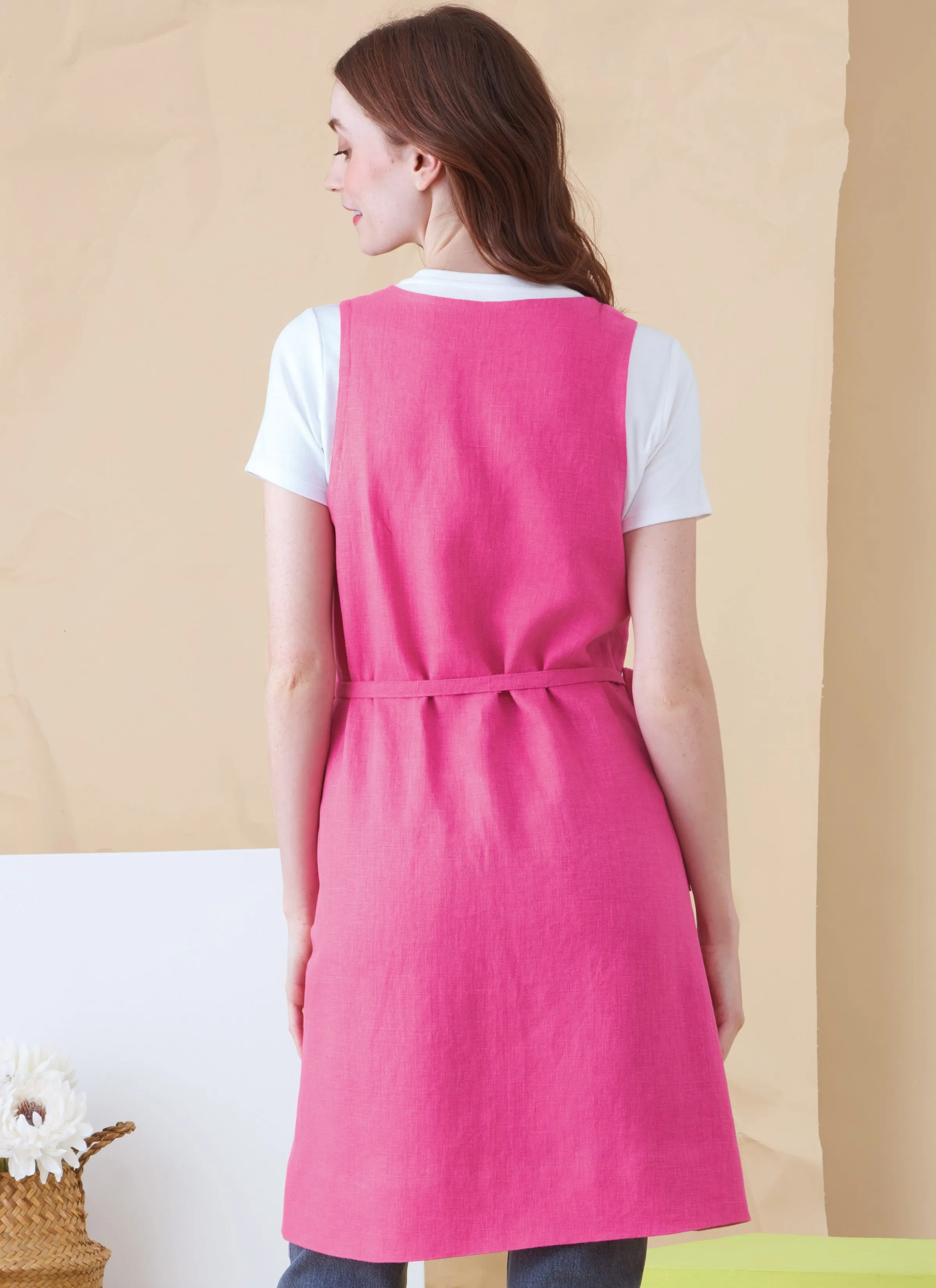 Simplicity Pattern S9766 Misses' Tabard Aprons