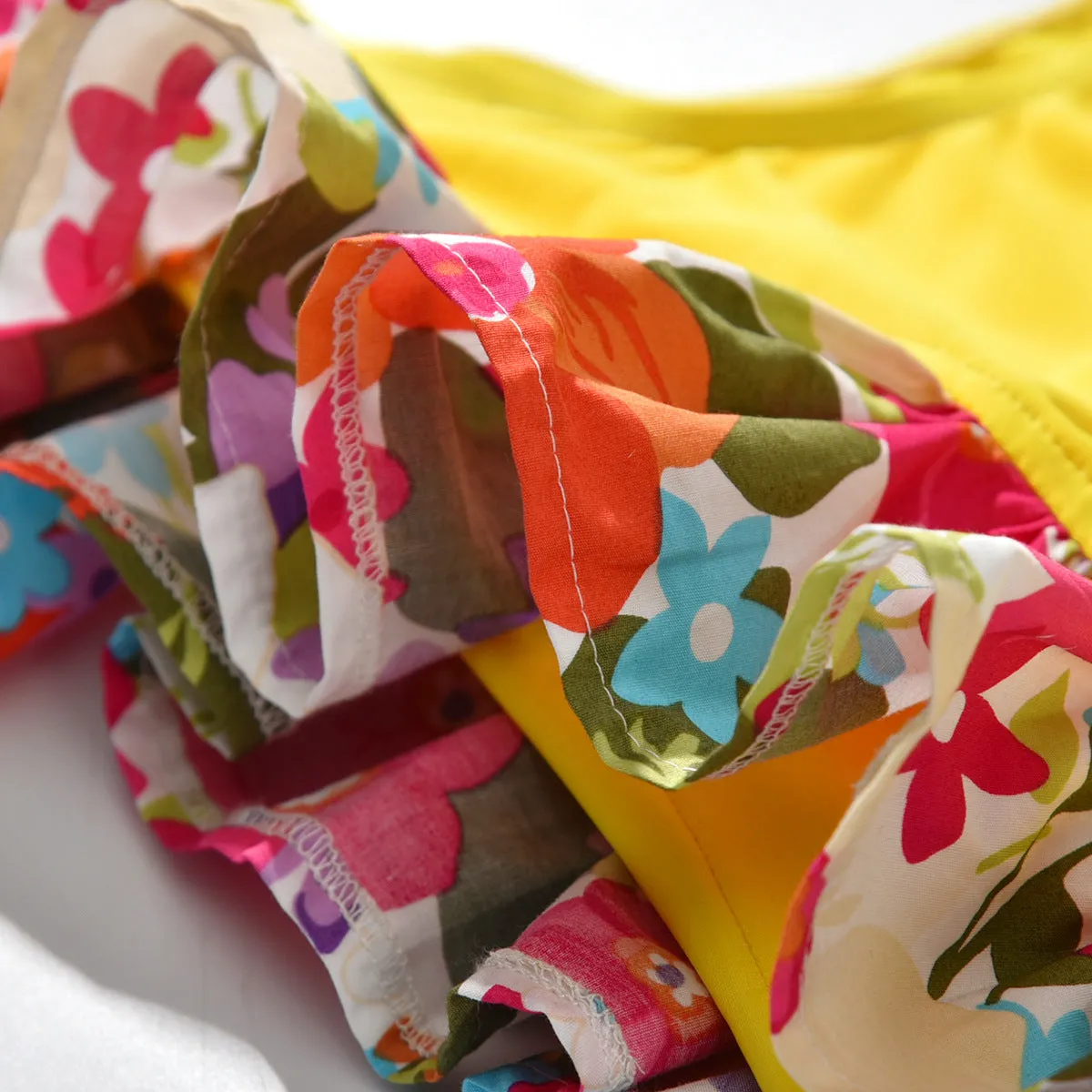 Swimsuit  children's swimwear European girls floral printed swimwear girls fly sleeve one-piece swimwear