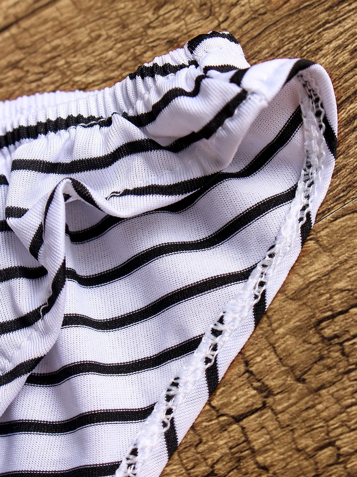 Wholesale Black Off The Shoulder Sleeveless Stripe Tiered Bikinis