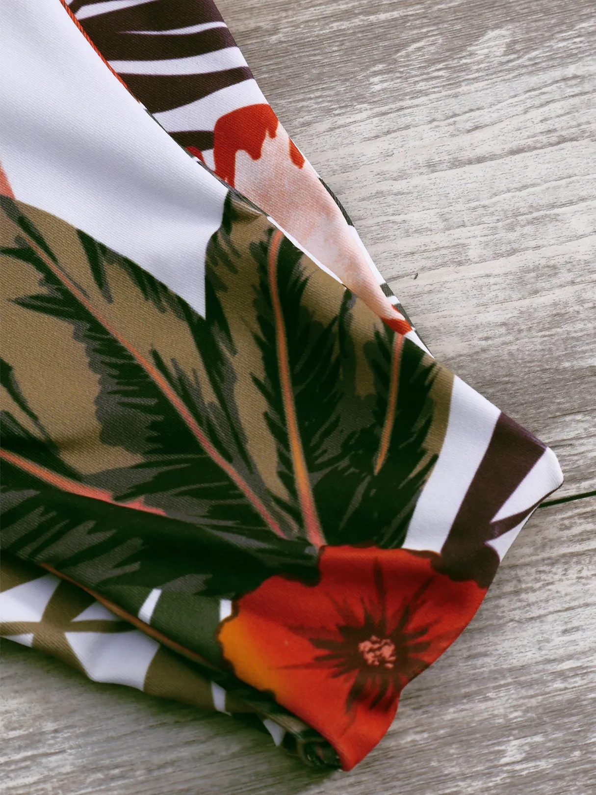 Wholesale Floral Print Beach Bikini Swimsuit Set