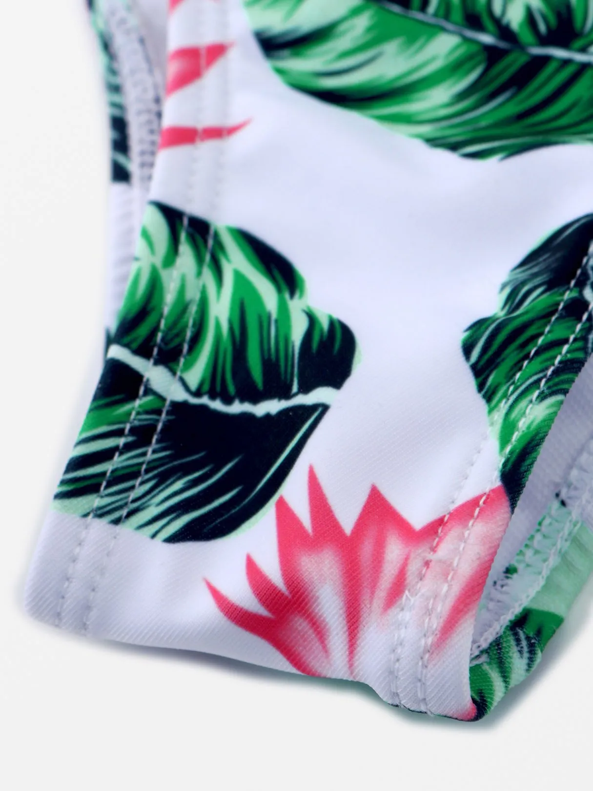 Wholesale Green V-Neck Sleeveless Printed Crossed Front Lace-Up Two Piece Bikinis