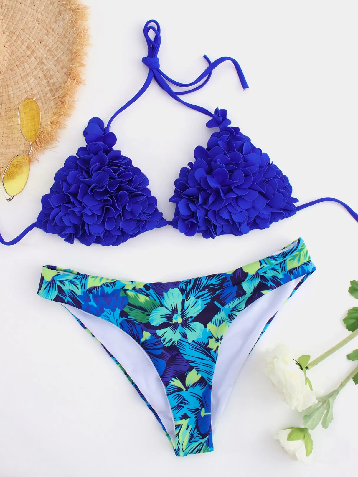 Wholesale Halter Sleeveless Floral Print Backless Self-Tie Bikinis Set