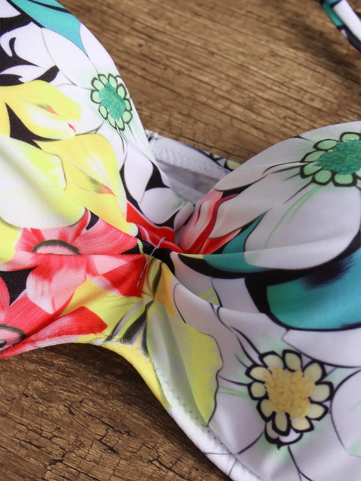Wholesale Halter Sleeveless Floral Print Backless Tie-Up Two Piece Bikinis