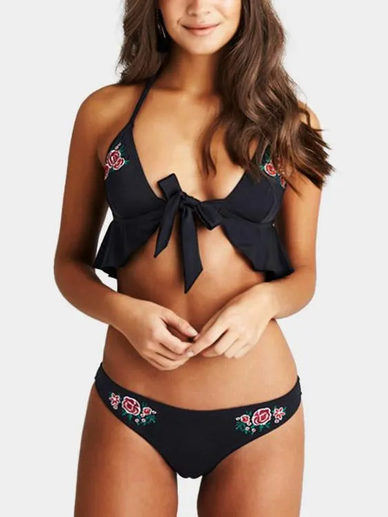 Wholesale Halter V-Neck Embroidered Lace-Up Wireless Sleeveless Black Bikinis