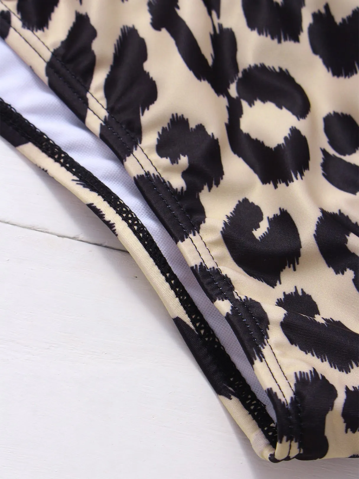 Wholesale Khaki Scoop Neck Sleeveless Leopard Lace-Up Bikinis