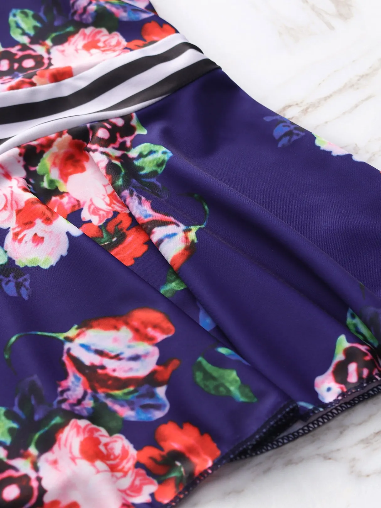 Wholesale Navy V-Neck Floral Print Ruffle Hem High-Waisted Bikini Set Swimwear