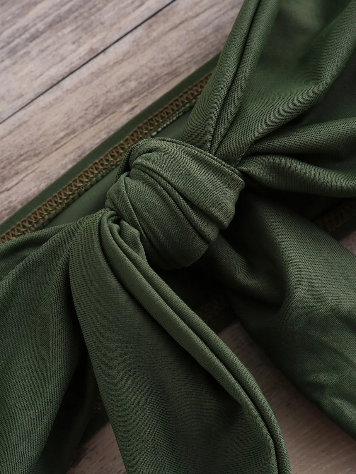 Wholesale Off The Shoulder Self-Tie Sleeveless Green Bikinis