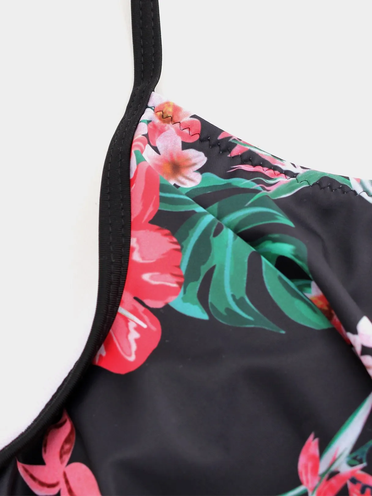 Wholesale Round Neck Floral Print Criss-Cross Tie-Up Bikinis